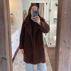 BB DAKOTA ‘TEDDY COAT’ size small / dark brown